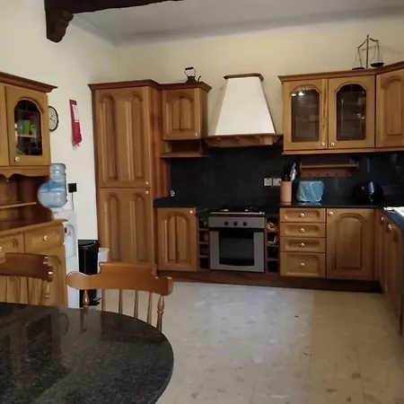 Quarto em Acomodações Particulares Marathana House Pembroke